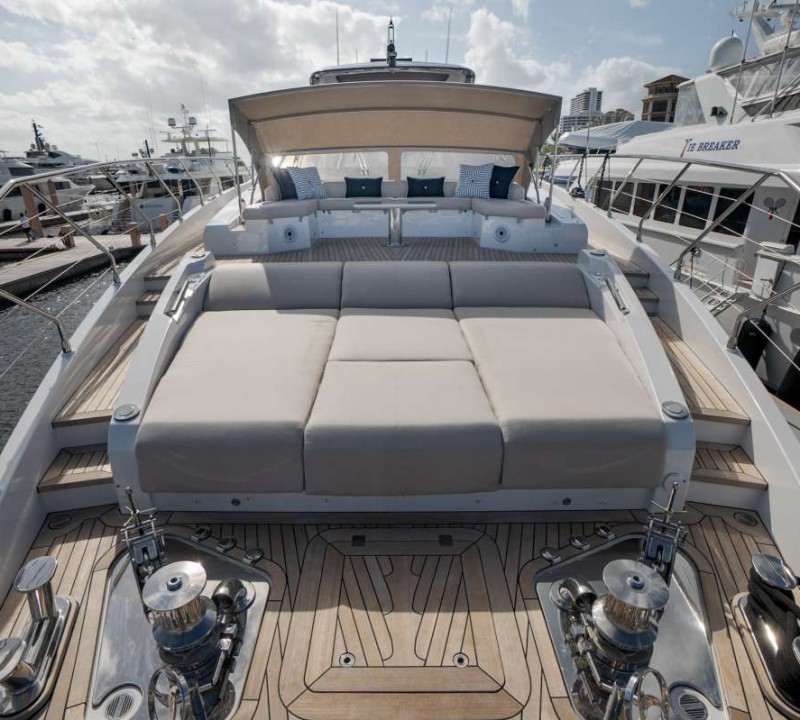 SEA OWL Yacht Charter Details, Azimut 87 CHARTERWORLD Luxury Superyachts